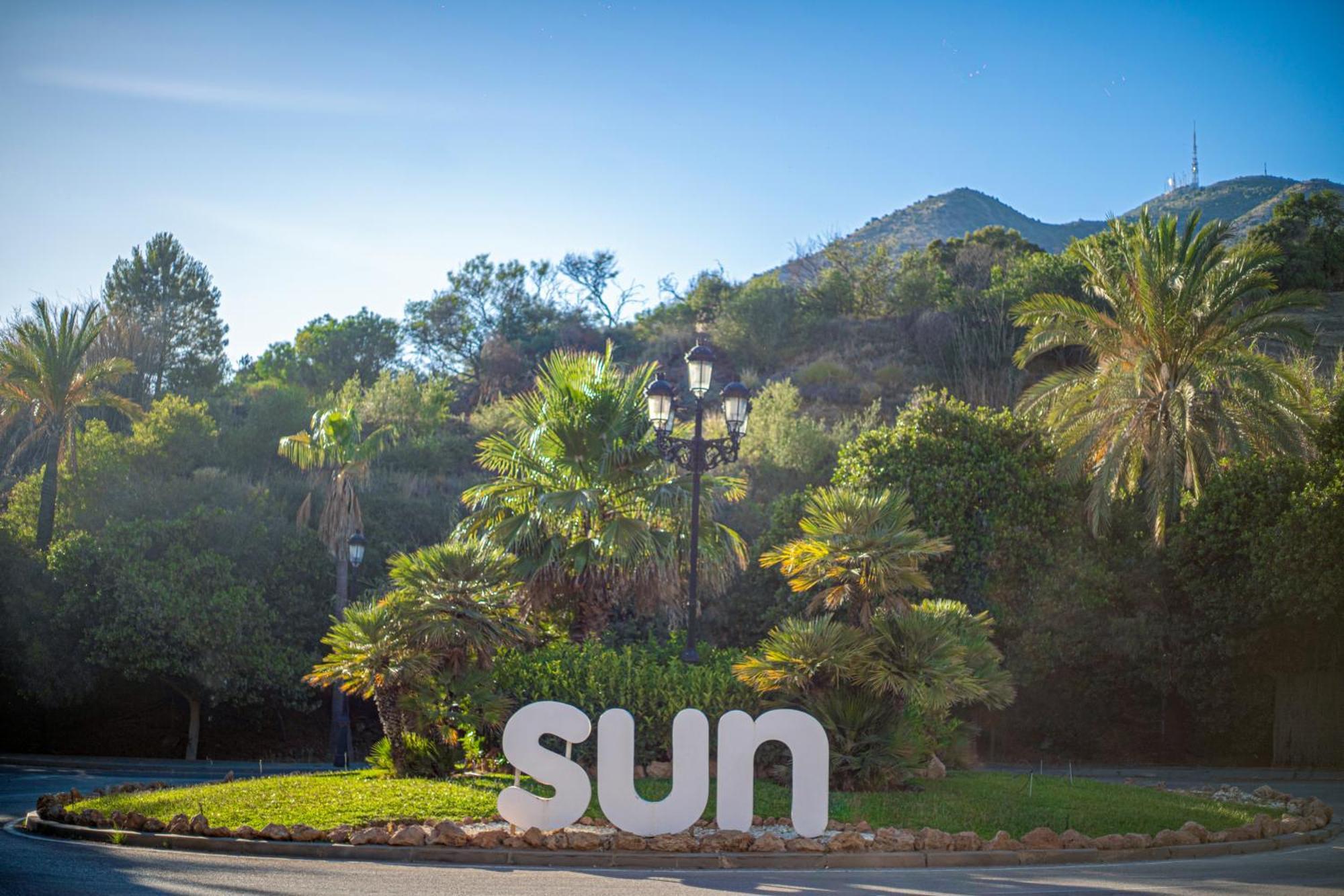 Holiday World Polynesia Hotel Benalmadena Exterior photo